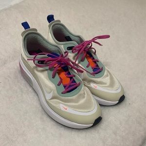 Air Max Dia Fossil
